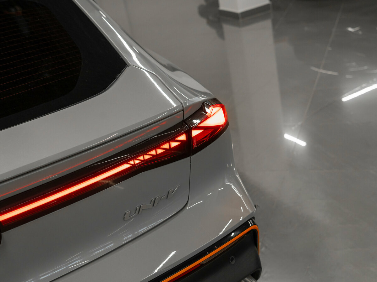 Купить Changan UNI-V с пробегом. Фото: #22