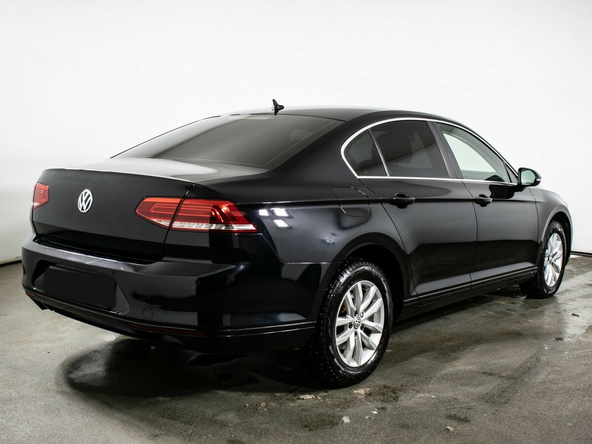 Купить Volkswagen Passat с пробегом. Фото: #4