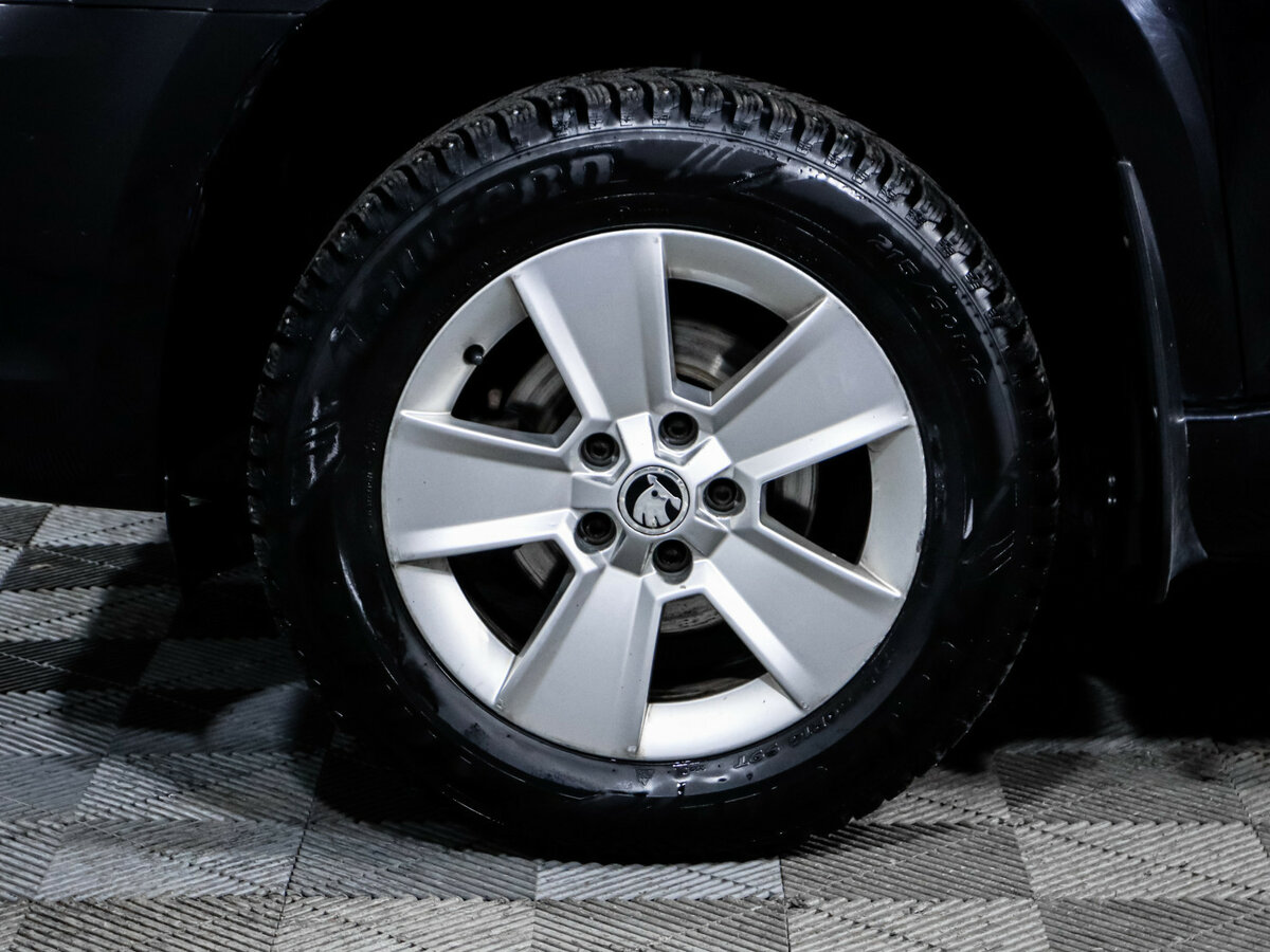 Купить Skoda Yeti с пробегом. Фото: #9