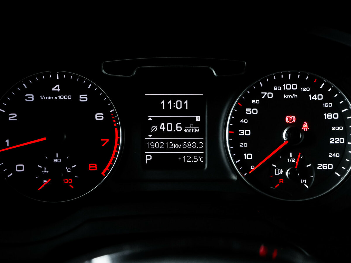 Купить Audi Q3 с пробегом. Фото: #8