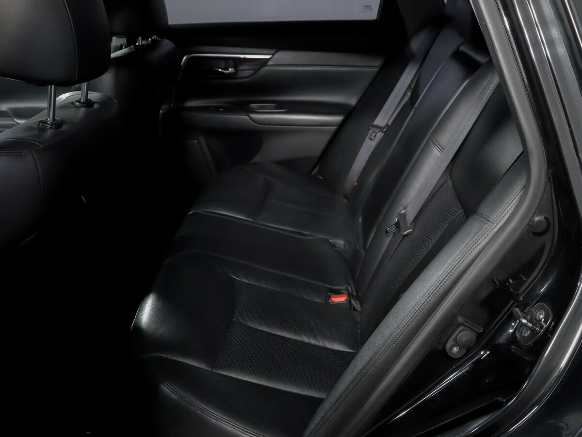 Купить Nissan Teana с пробегом. Фото: #9