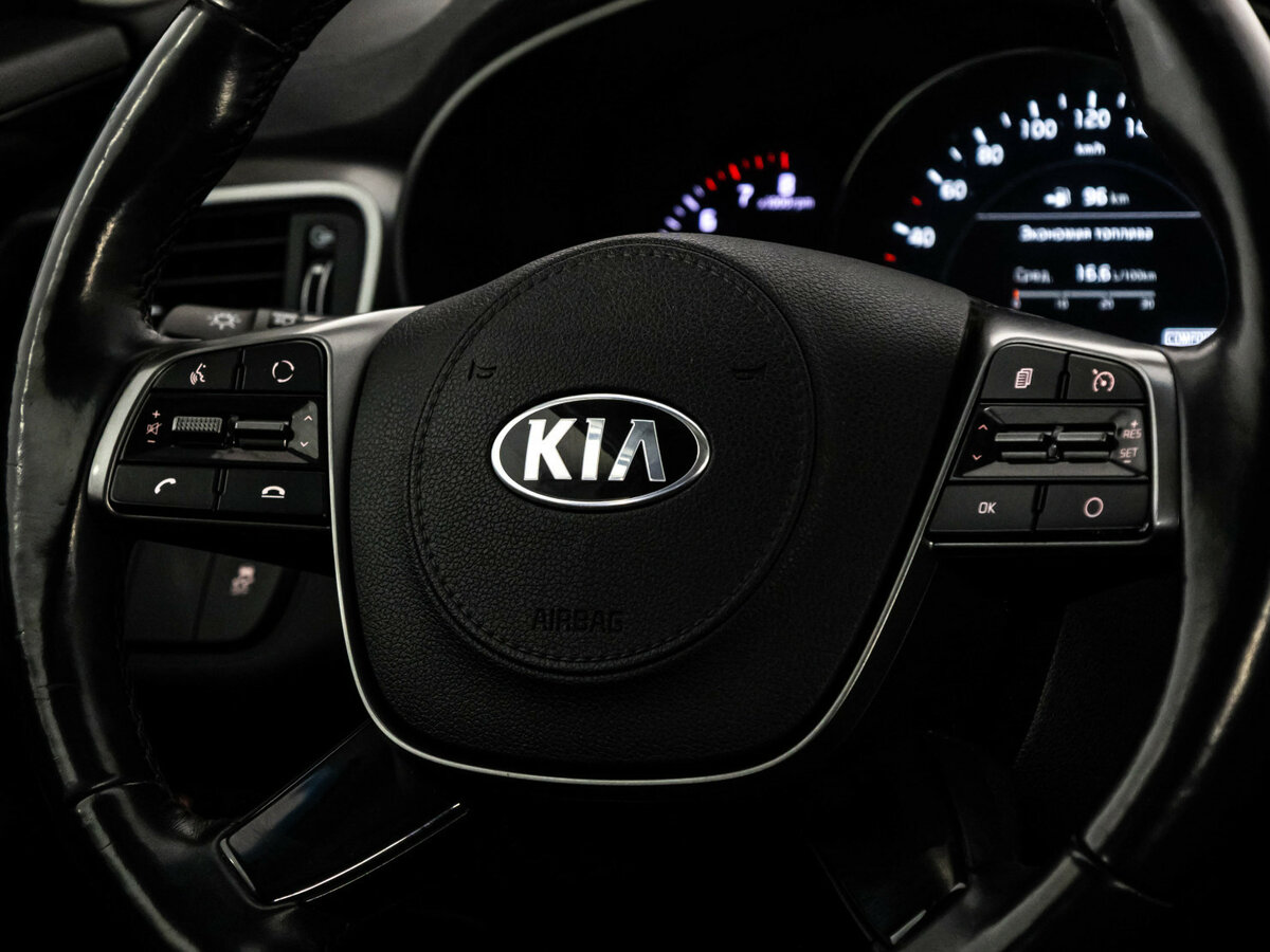 Купить Kia Sorento с пробегом. Фото: #8