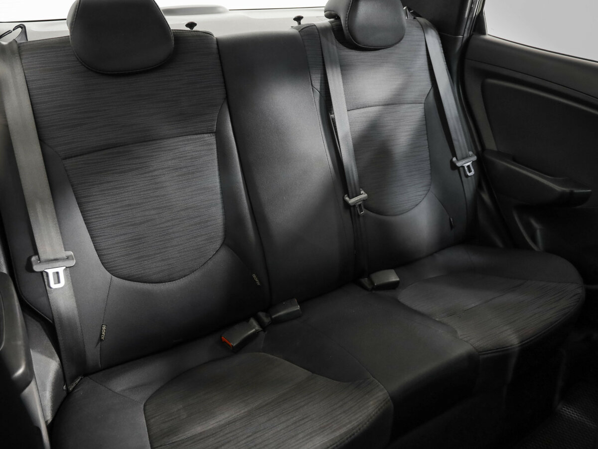 Купить Hyundai Solaris с пробегом. Фото: #17