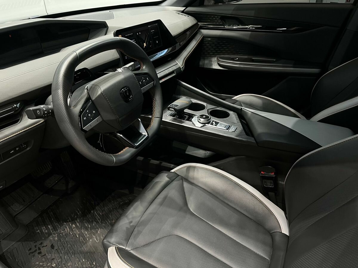 Купить Changan UNI-V с пробегом. Фото: #8