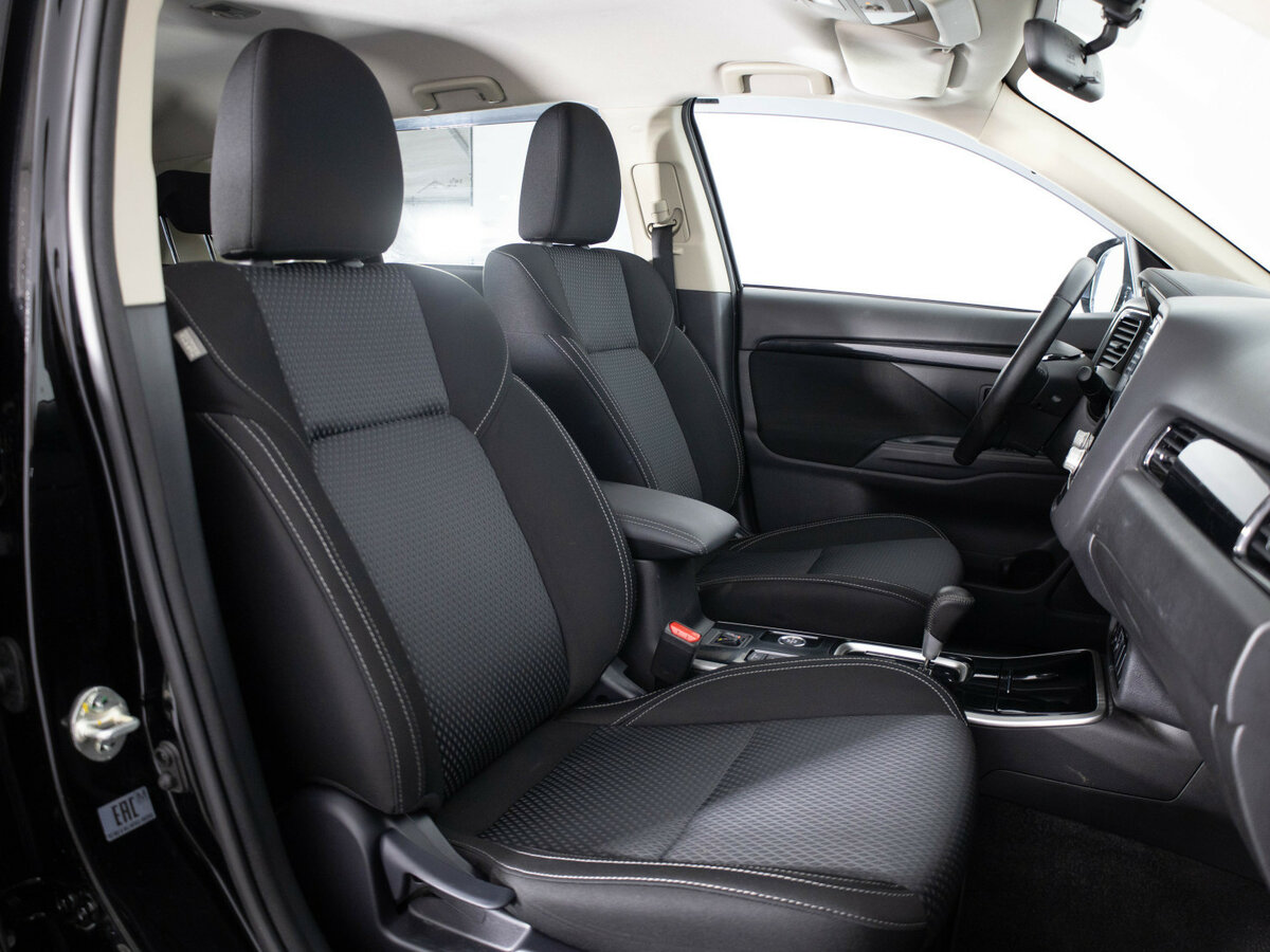 Купить Mitsubishi Outlander с пробегом. Фото: #7