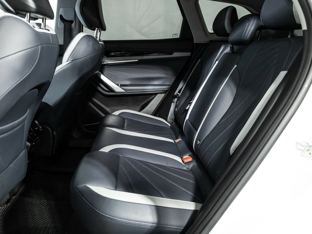 Купить Geely Atlas с пробегом. Фото: #7