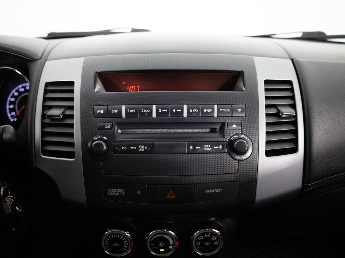 Купить Peugeot 4007 с пробегом. Фото: #10