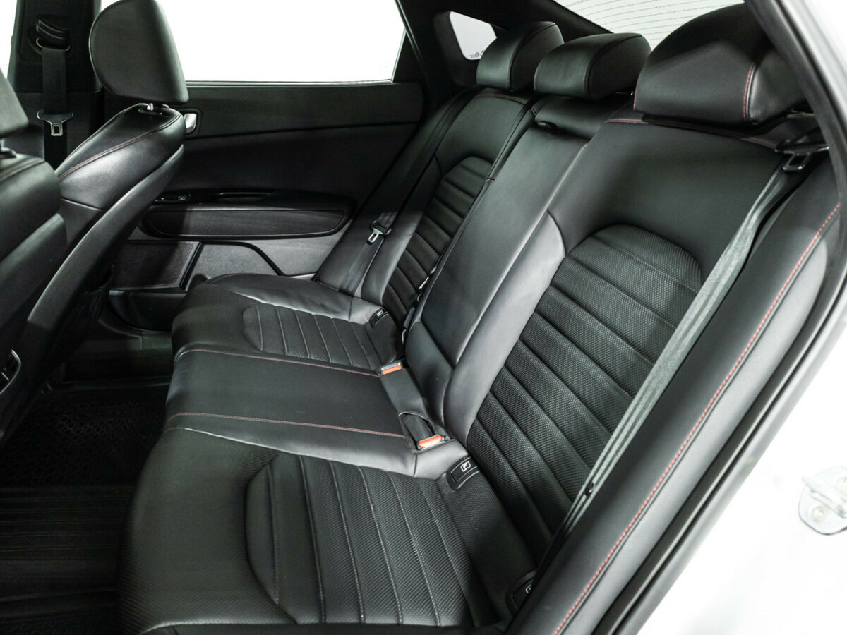 Купить Kia Optima с пробегом. Фото: #9