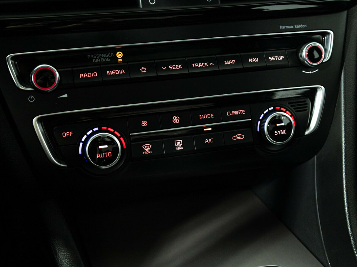 Купить Kia Optima с пробегом. Фото: #18