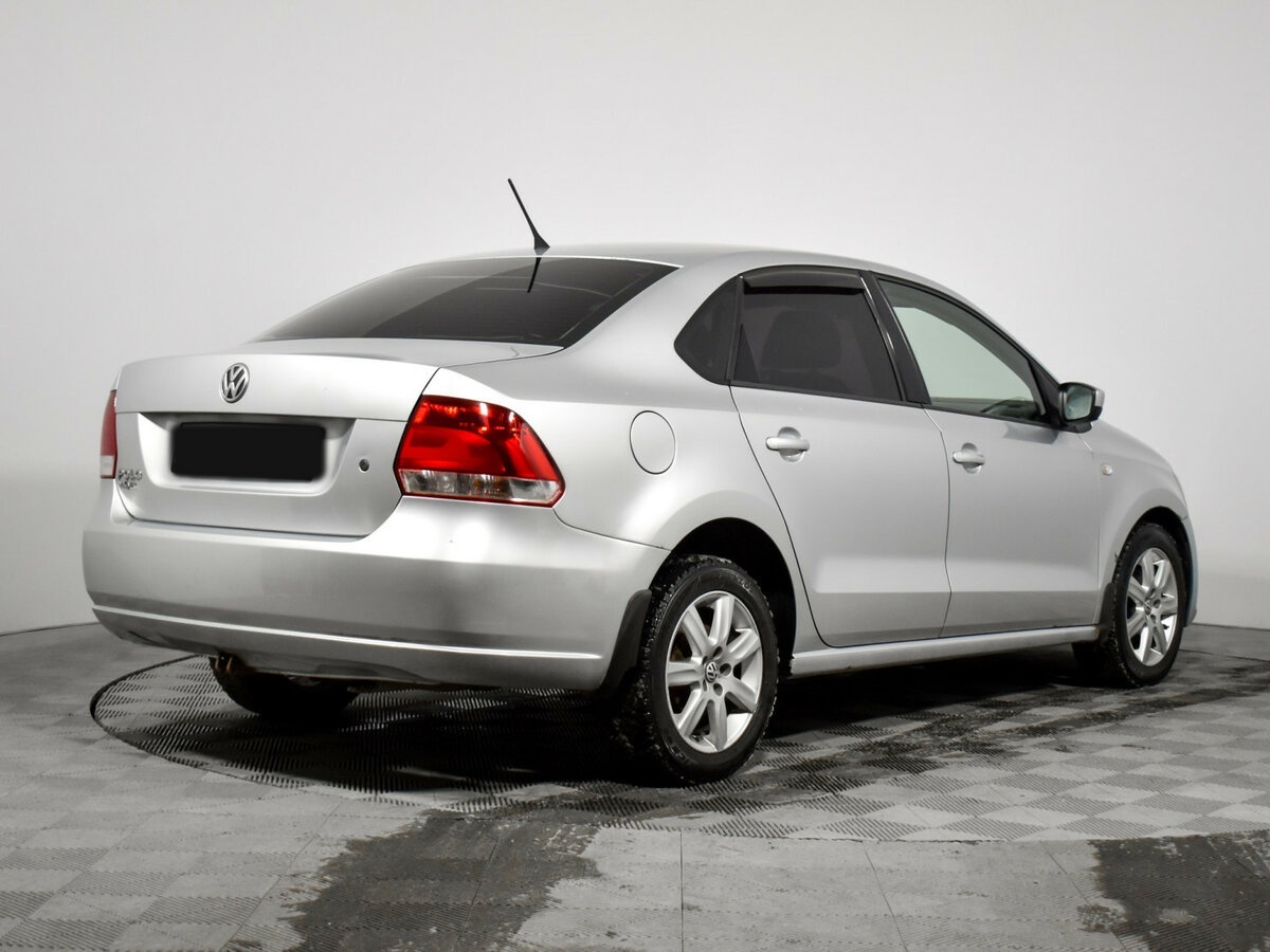Купить Volkswagen Polo с пробегом. Фото: #4