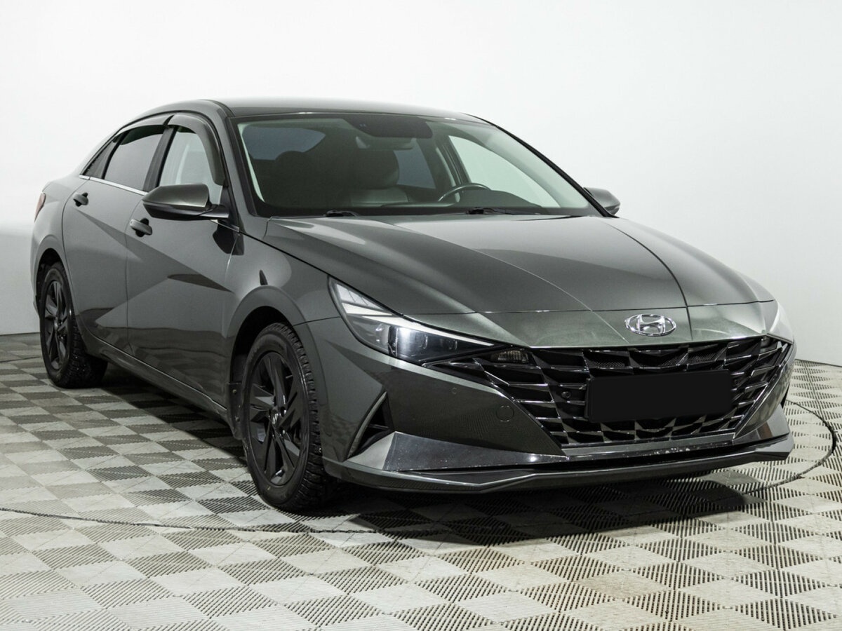 Купить Hyundai Elantra с пробегом. Фото: #2