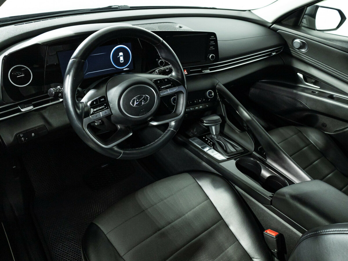 Купить Hyundai Elantra с пробегом. Фото: #10