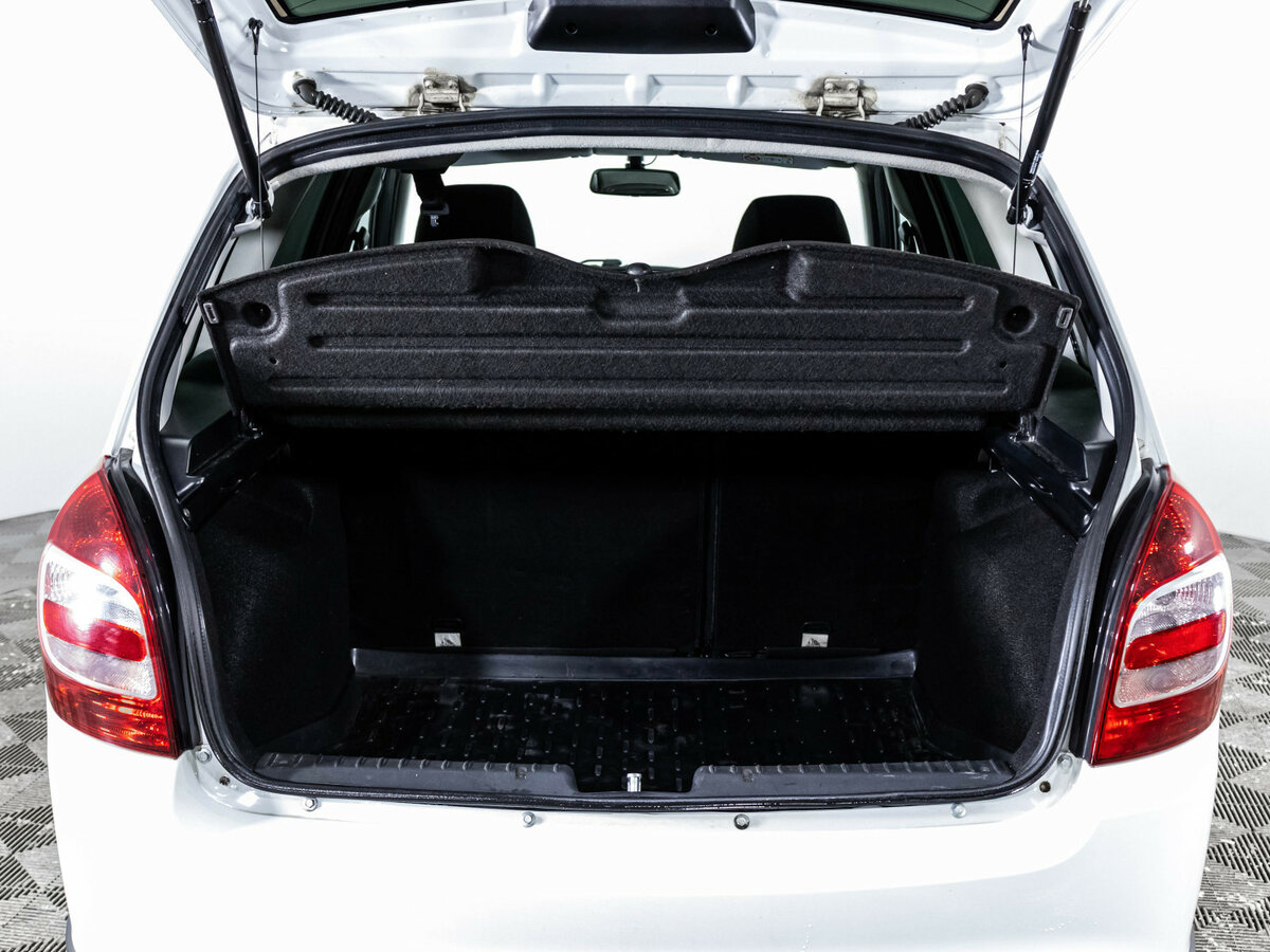 Купить Lada (ВАЗ) Granta с пробегом. Фото: #15