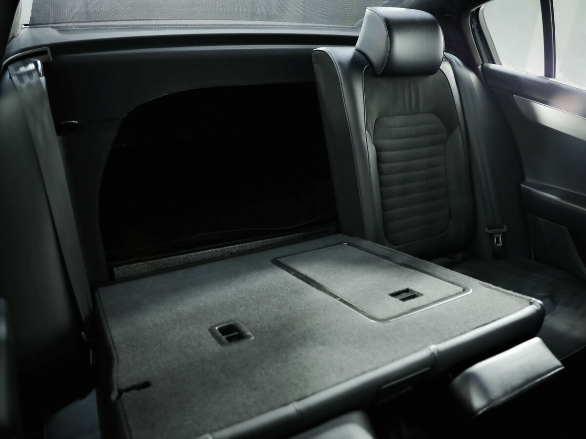 Купить Volkswagen Passat с пробегом. Фото: #31