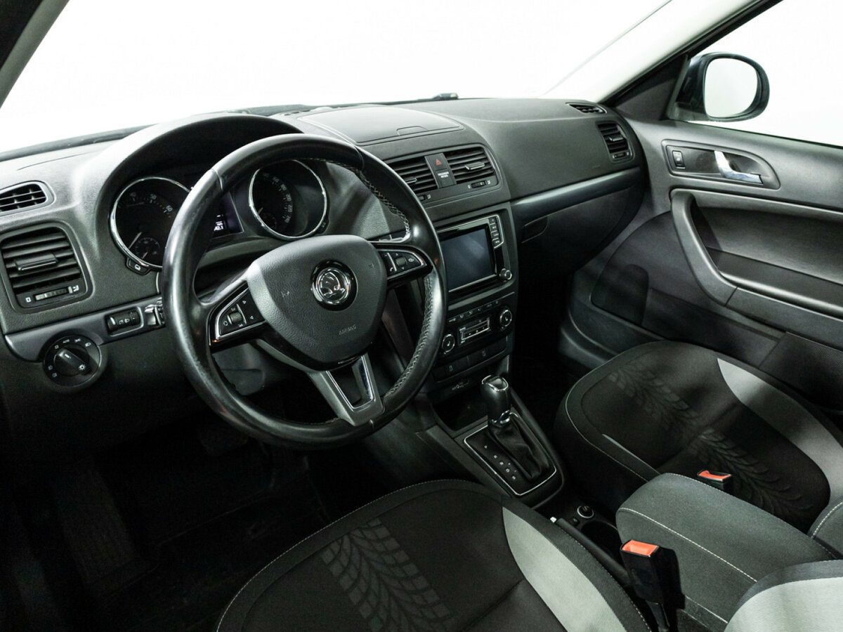 Купить Skoda Yeti с пробегом. Фото: #10