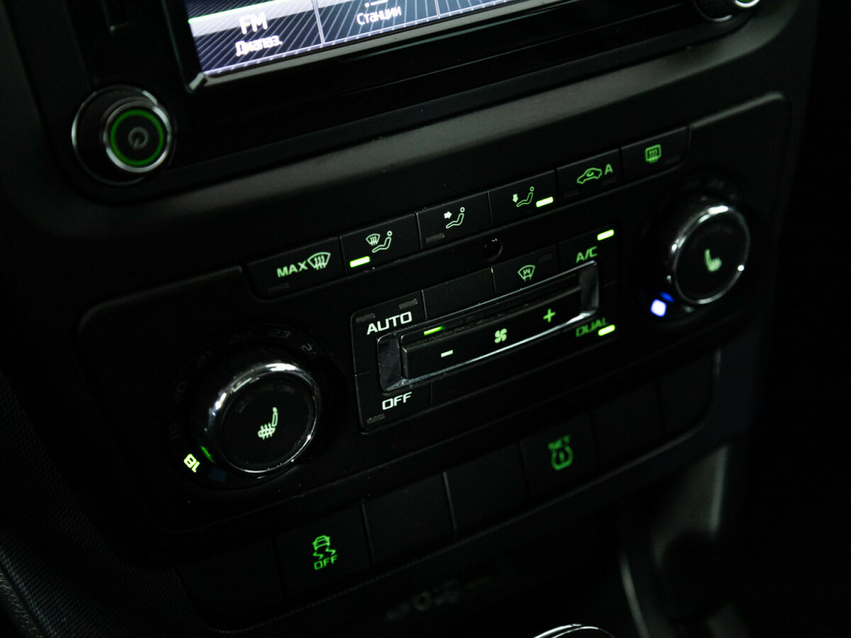 Купить Skoda Yeti с пробегом. Фото: #14