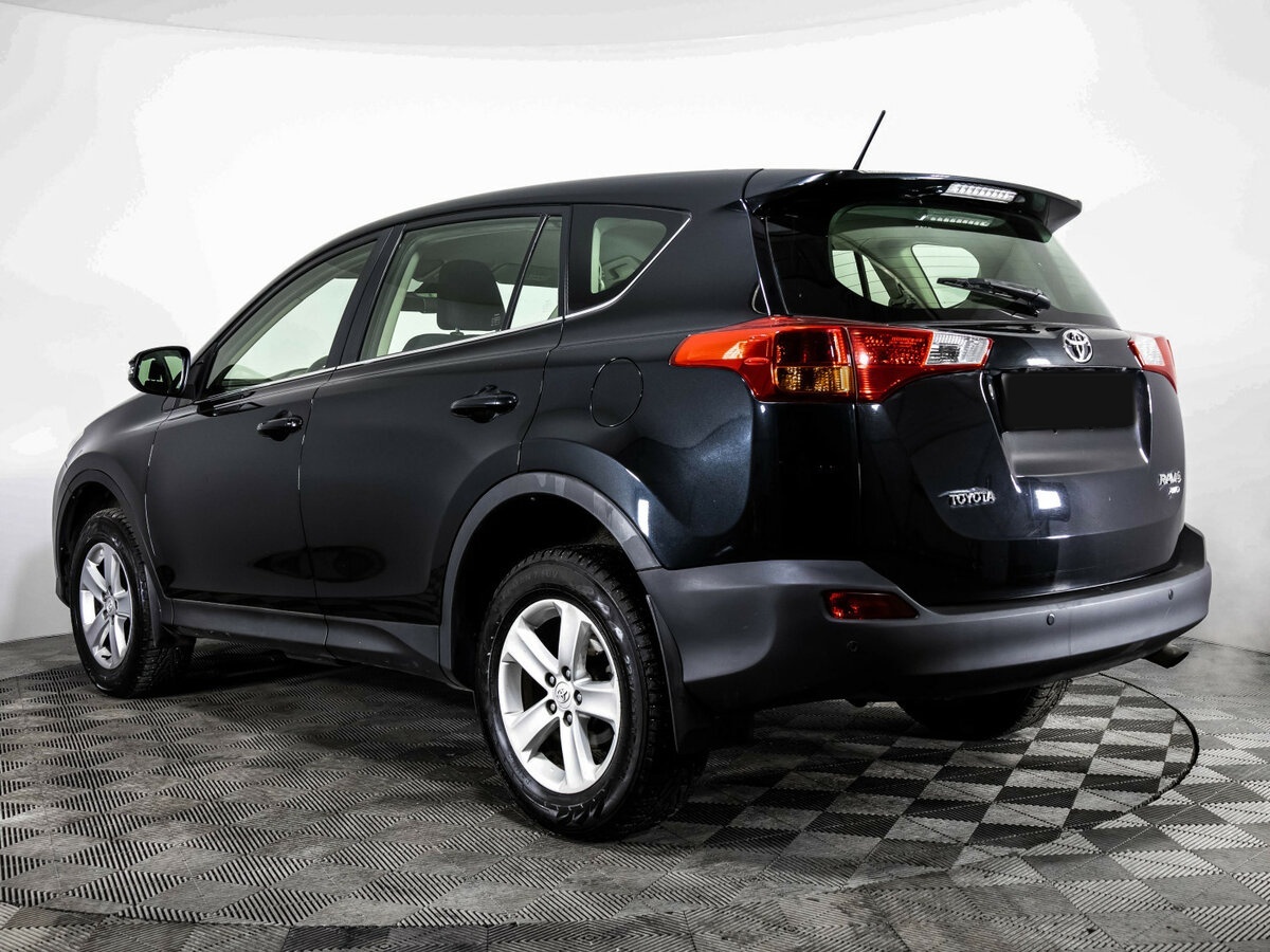 Купить Toyota RAV4 с пробегом. Фото: #6