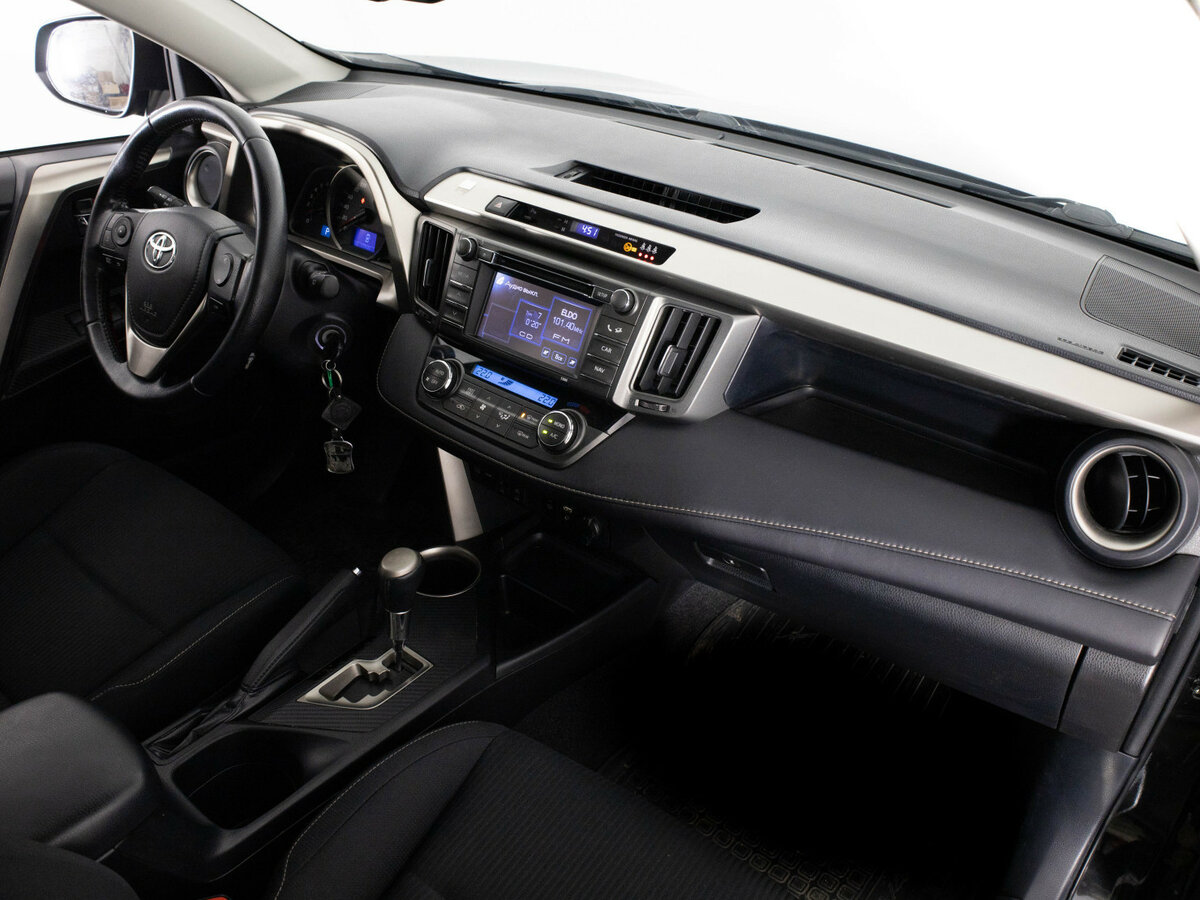 Купить Toyota RAV4 с пробегом. Фото: #14