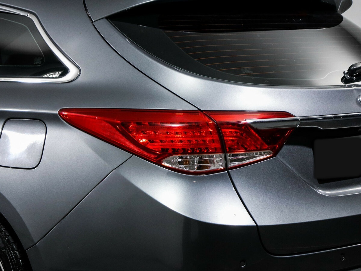Купить Hyundai i40 с пробегом. Фото: #13