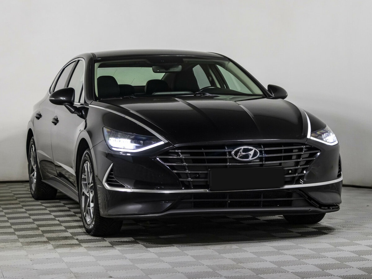 Купить Hyundai Sonata с пробегом. Фото: #2