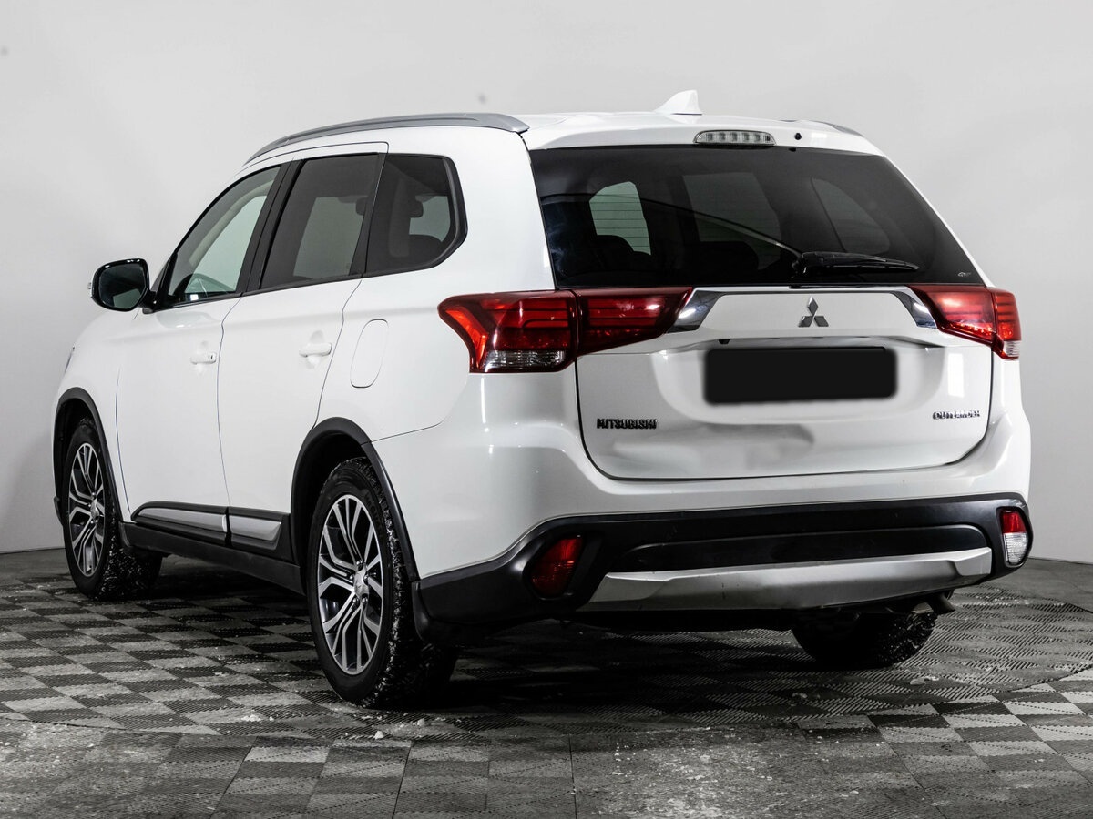 Купить Mitsubishi Outlander с пробегом. Фото: #5