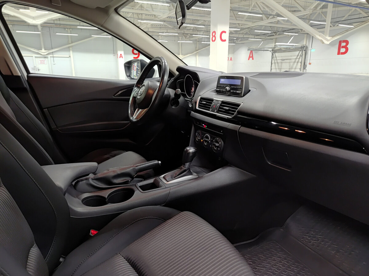 Купить Mazda 3 с пробегом. Фото: #10