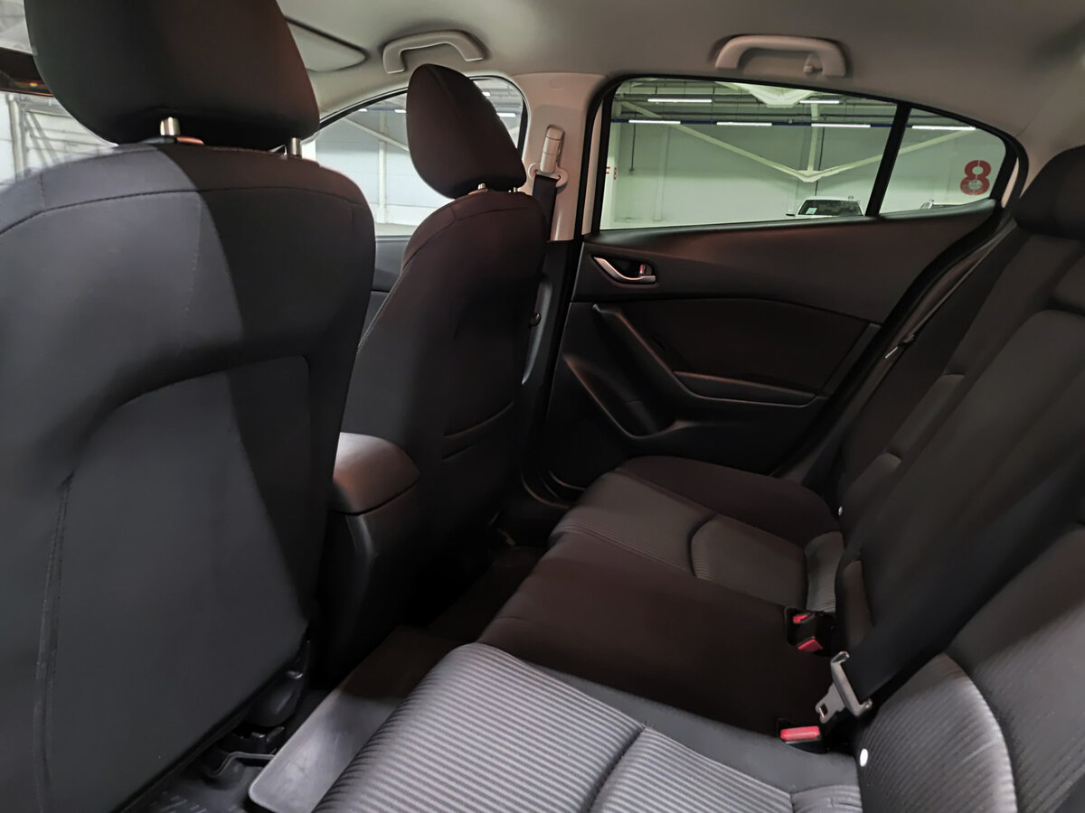 Купить Mazda 3 с пробегом. Фото: #11