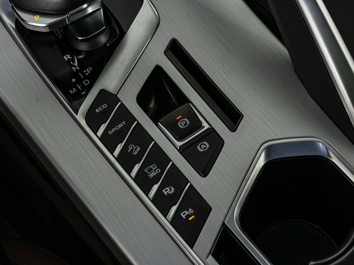 Купить Geely Coolray с пробегом. Фото: #13