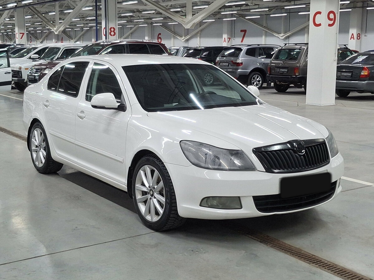 Купить Skoda Octavia с пробегом. Фото: #2