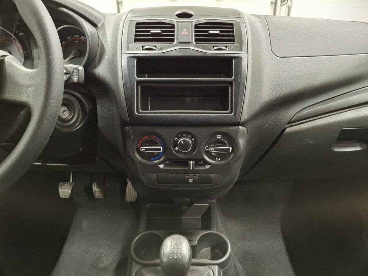 Купить Lada (ВАЗ) Granta с пробегом. Фото: #14